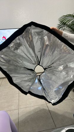 Ambitful Softbox Lighting Kit – Bowens Mount (Brand New)