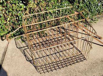 Vintage newsboy bicycle saddlebag double rack.