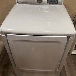 Samsung Gas Dryer. (Refurbished)