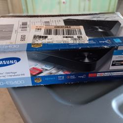 Samsung Blu ray E5400 PLAYER ORIGINAL BOX NO REMOTE