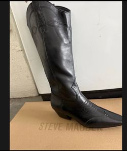 Steve Madden Black Boots Size 9 Dollie