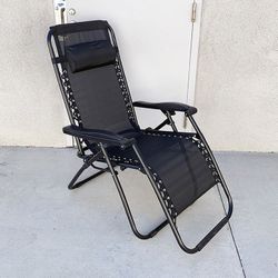 (NEW) $40 Folding Zero Gravity Outdoor Recliner Patio Lounge Chair Adjustable Headrest Textilene Mesh - Black 