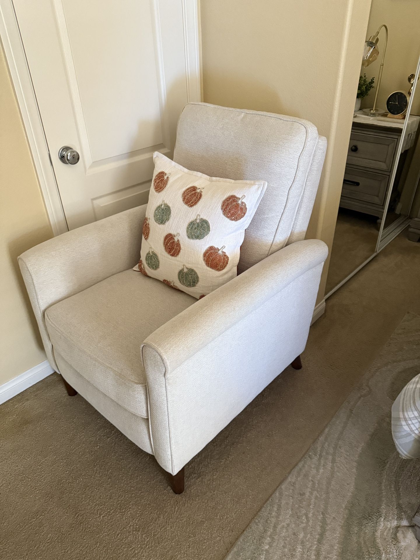 New Soft Recliner Couch For Sale