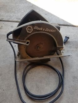 Black and Decker Saw