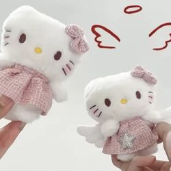 Hello Kitty Angel Pendant