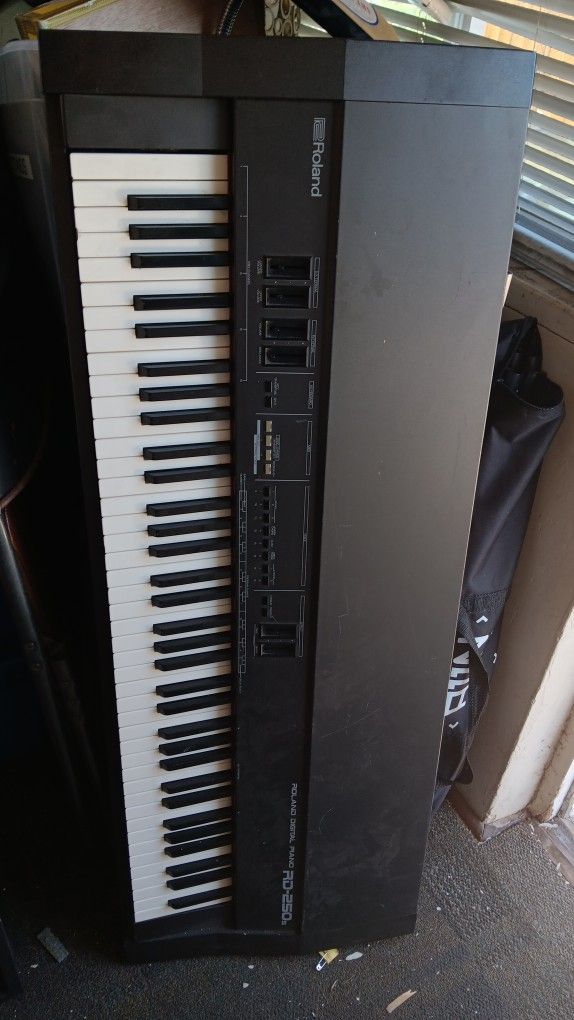 Roland Keyboard