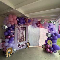 Wooden Balloon/Photo Prop Box For Sale 