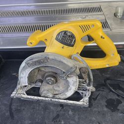 DEWALT DW378G 7 1/4 Inch 15A