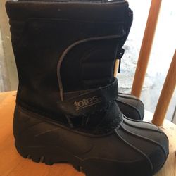 Totes Snow Boots Size 9 