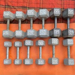 SET OF STEEL HEX DUMBBELLS (PAIRS OF)  :  10s  15s  20s  25s  30s  35s 