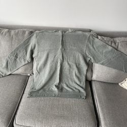 (4) Men’s Large Columbia Pullovers