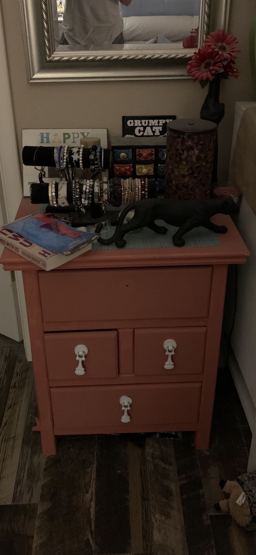 Cabinet/dresser