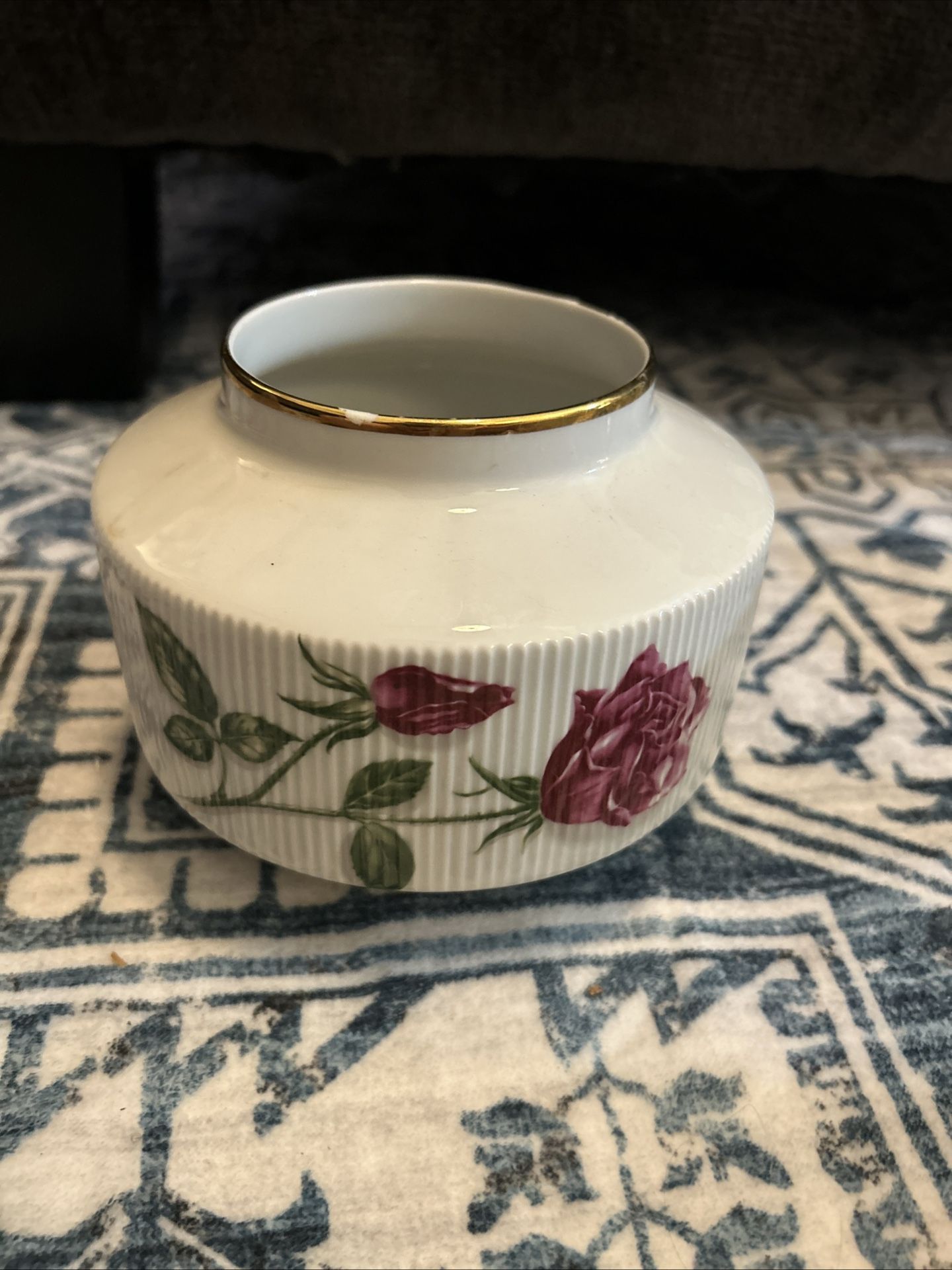 MCM Era Vtg 🌹 Z & Co Tirschenreuth Bavaria Porcelain Ribbed Vase w Pink Rose