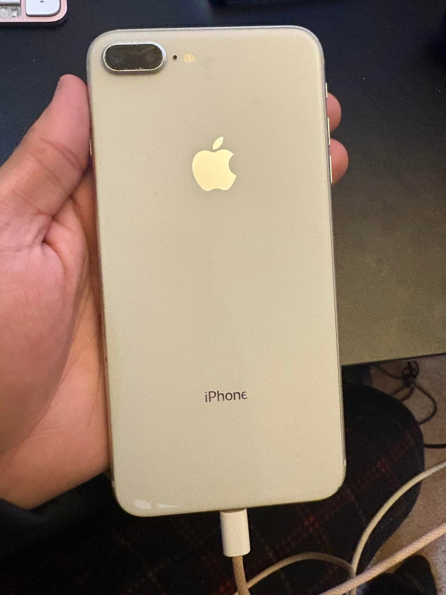 iPhone 8 Plus