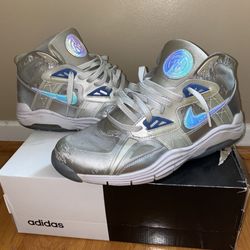 Nike Shoes Size 10.5