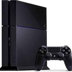 Used Ps4 With Controller 