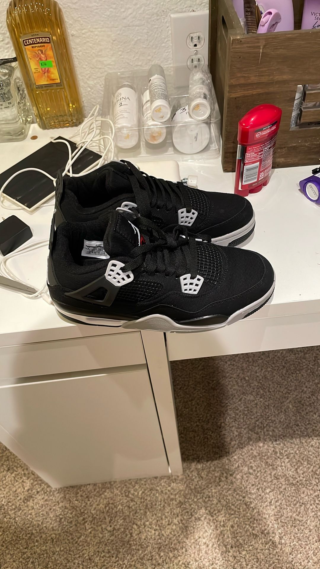 New Never Worn Jordan Size 8