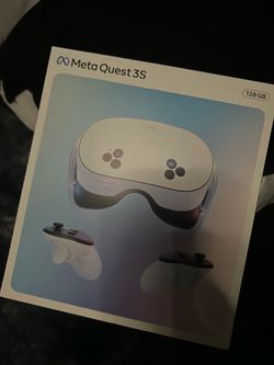 meta quest 3 headset and remote