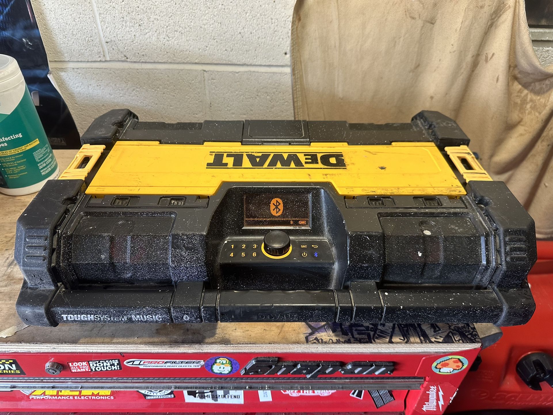 Dewalt 20v Tough System Radio
