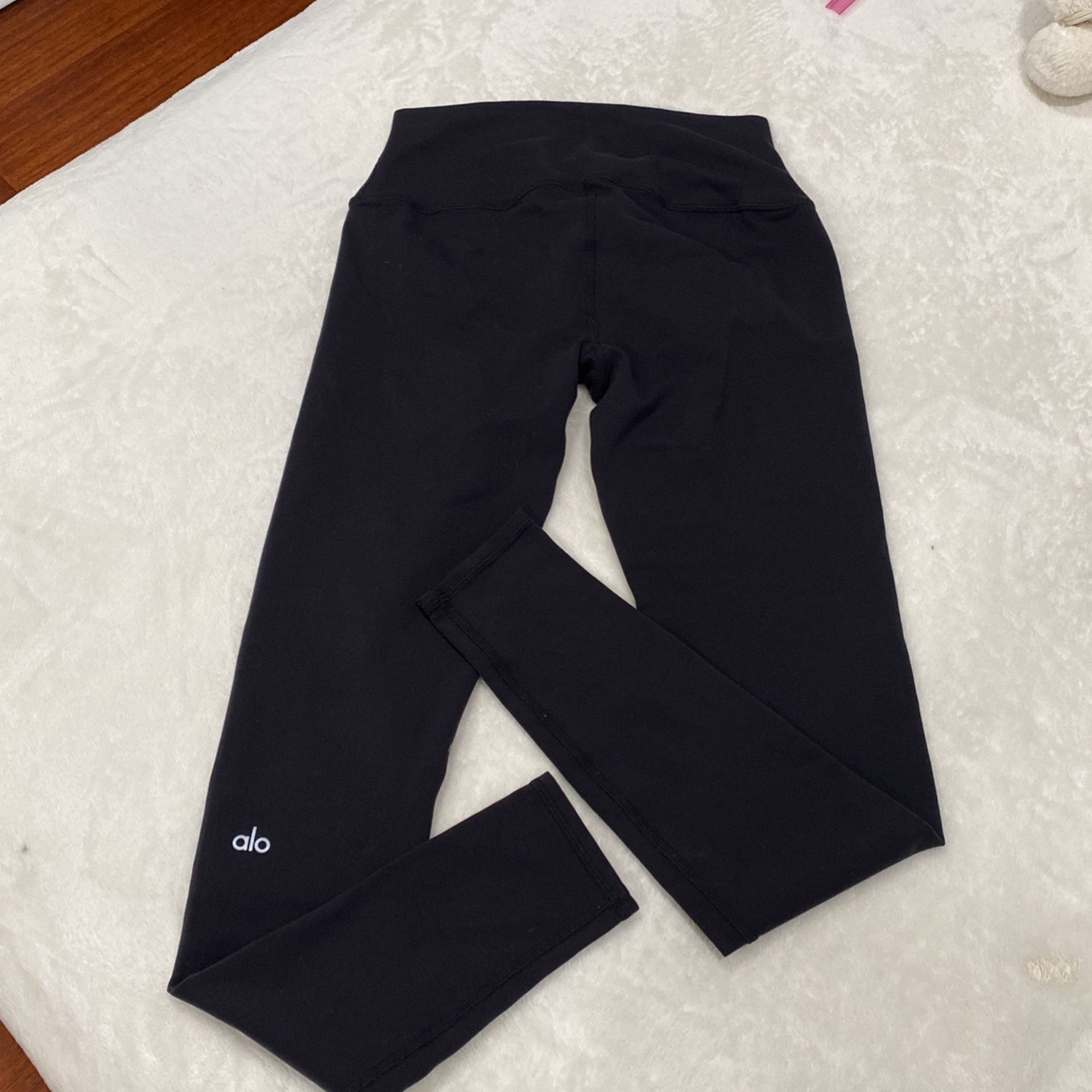 Alo Black Leggings