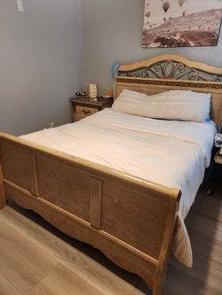 Bed Frame Queen Size