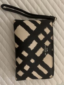 Coach coin purse with wristlet