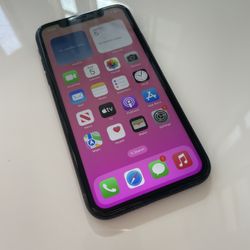 iPhone XR 128GB Unlocked For Any Carrier 