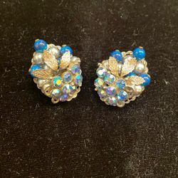 Vintage Clip On Earrings