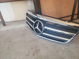 Mercedes grille model w212