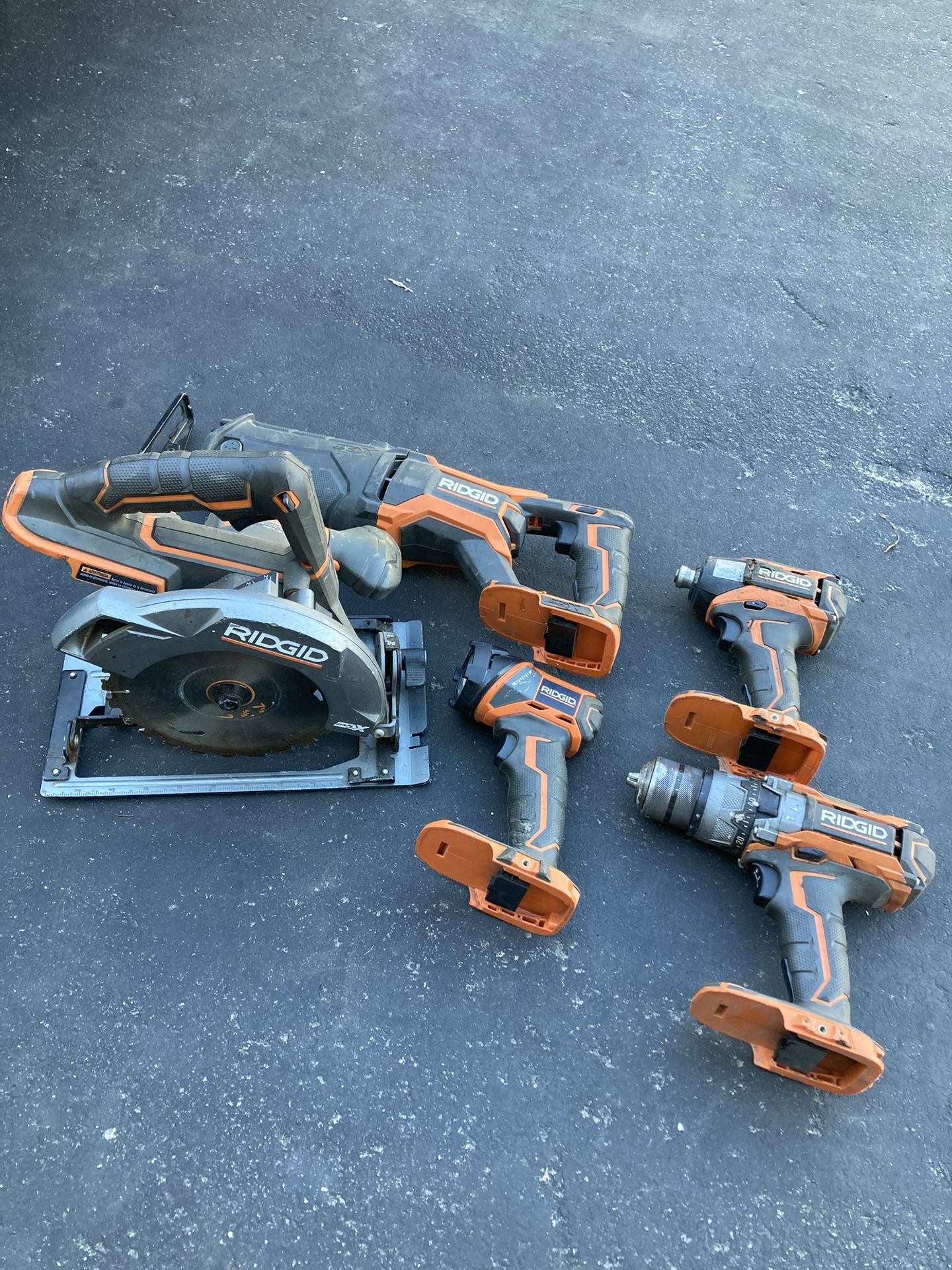 RIDGED 18v SET (no ẞatt Or Charger)