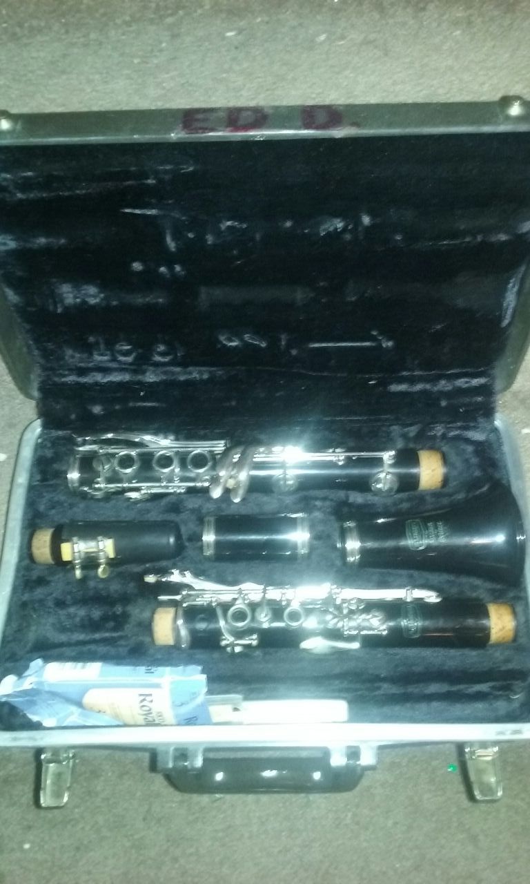 Bundy clarinet
