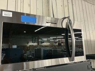 Frigidaire Gallery GMOS1962AF Over the Range Microwave (Open Box / Scratch & Dent)