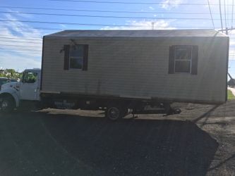 Sheds relocated.... movemo casita