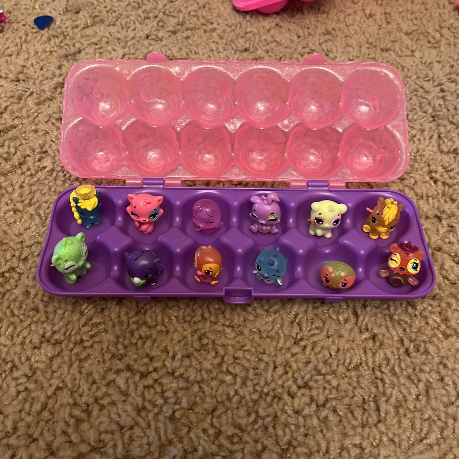 Hachimals collectors toys with case