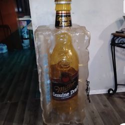 Vintage Miller Genuine Draft huge bar-pool table light frozen bottle