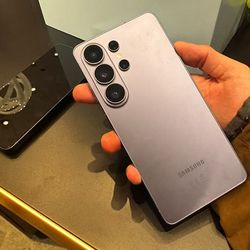 New Samsung Galaxy S26 Ultra 256gb  Unlocked, FREE Smartwach/ Headphones. Pay $1 Today Rest in payments. NO CREDIT NEEDED FINANCING