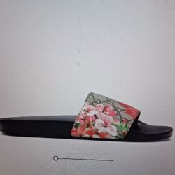 Gucci Bloom Slides Size 37(7) New