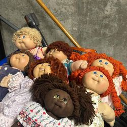 7 Cabbage Patch Dolls ( Rare )