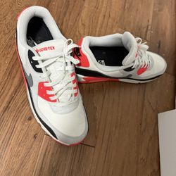 Nike Air Max GORE TEX Shoes