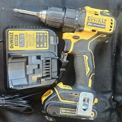 20v Dewalt Atomic Compact Drill 