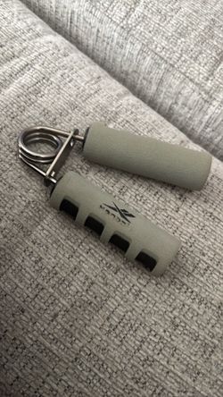 Reebox hand grips