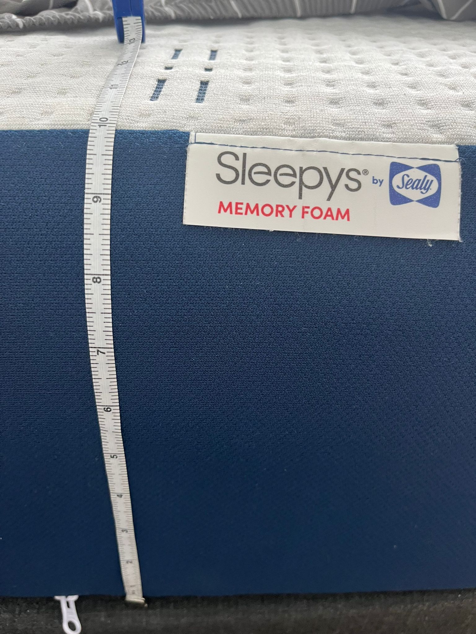 Queen Size Memory Foam Mattress Like New