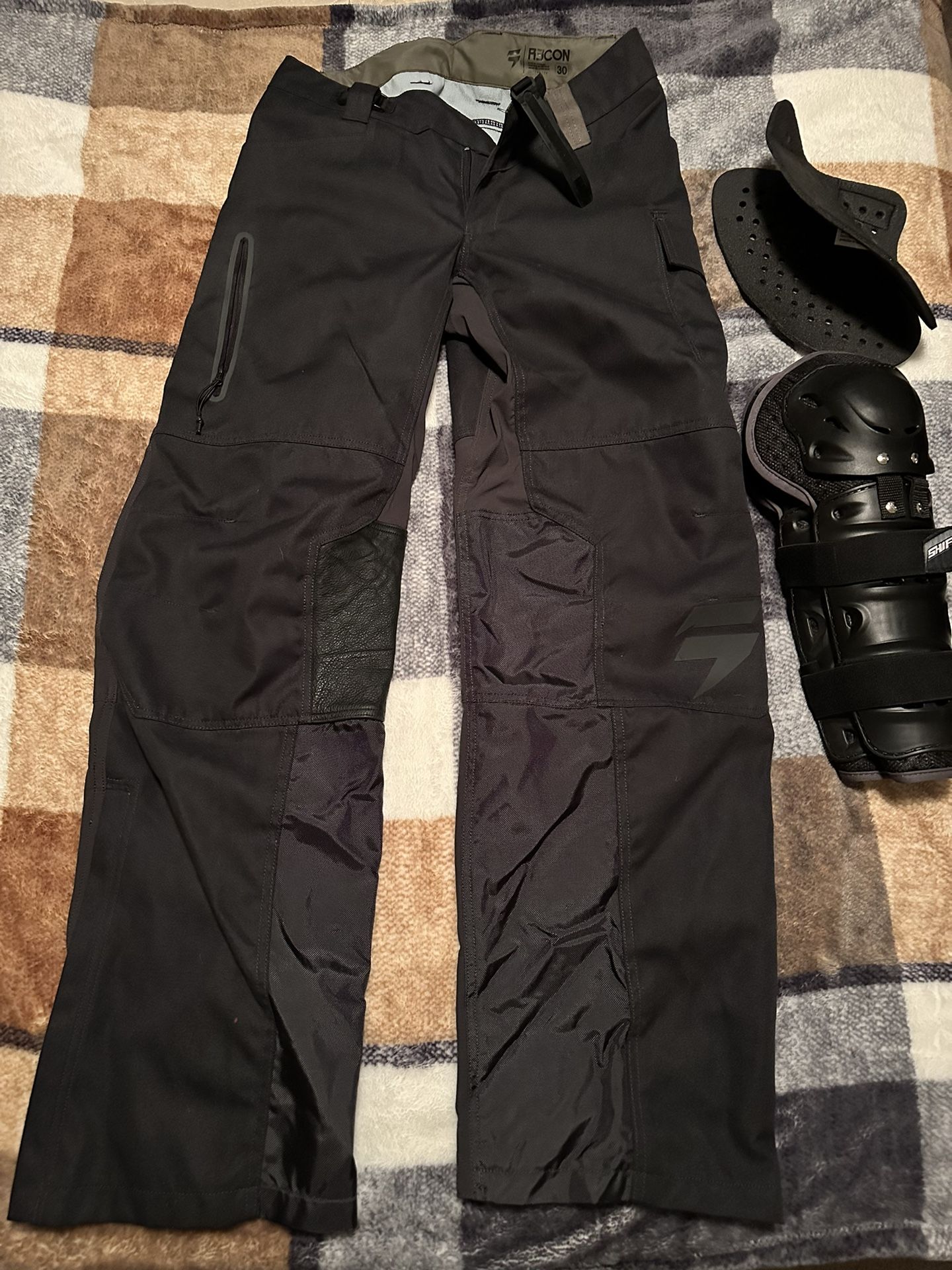 SHIFT Gloves R3Con Motorradhandschuhe – Mit D30® Knöchelschutz, Touchscreen-tauglich