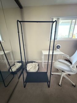 Clothing rack