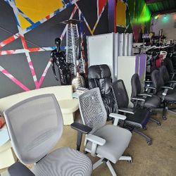 Office Furniture **Delivery SetUp Installation **