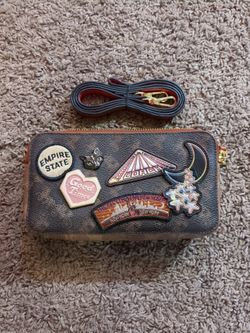 Auth COACH Kira Crossbody In Signature Canvas With Souvenir Patches C0849 Brown