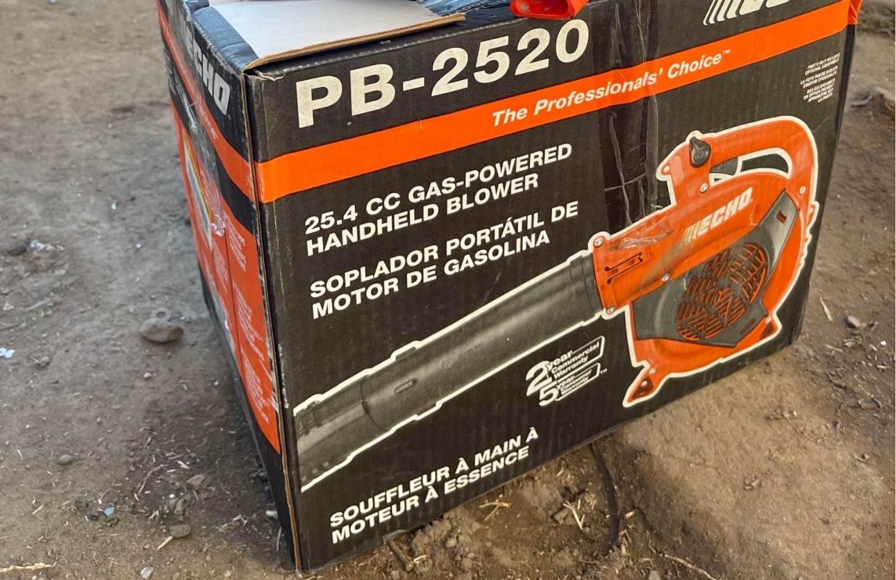 ECHO 170 MPH 453 CFM 25.4 cc Gas 2-Stroke Cycle Handheld Leaf Blower