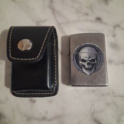 Zippo Lighter/ w Belt Pouch