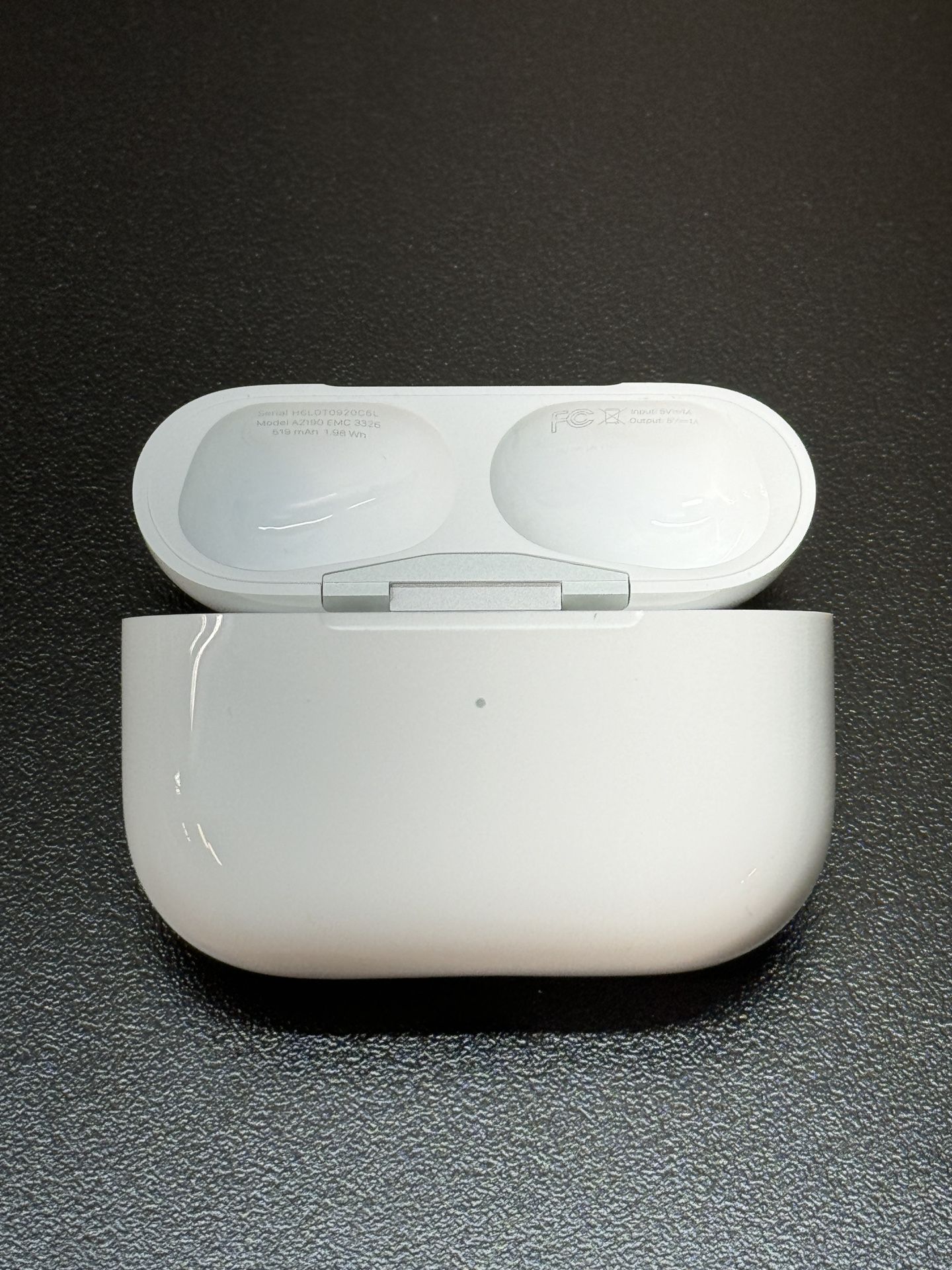 AirPods Pro Wireless Charging Case Replacement (A2190)