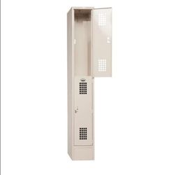 New Winholt Lockers